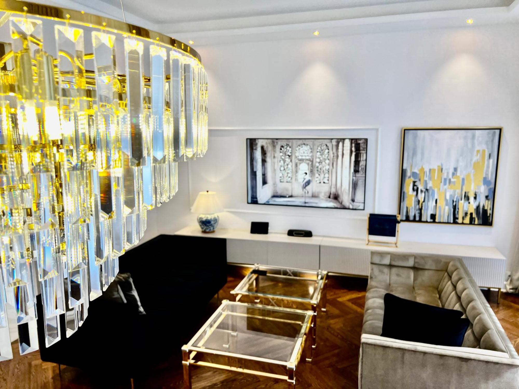 Luxury Apartments Mondrian Market Square III Warsaw Room photo